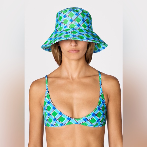 triangl swimwear Accessories - NWOT TRIANGL FRANC BUCKET HAT - KIVIC